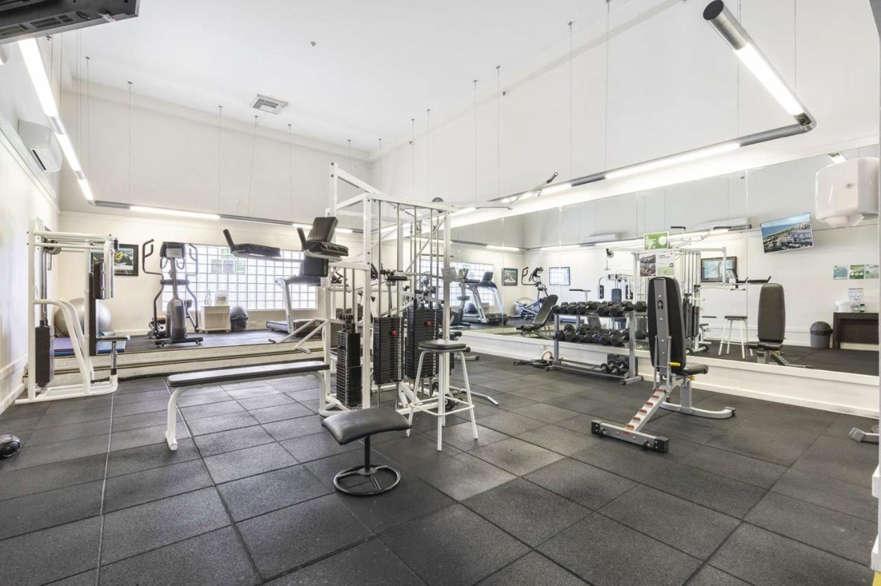Beachside Apartment In The Heart Of Surfers Paradise - Free Parking Gold Coast Esterno foto