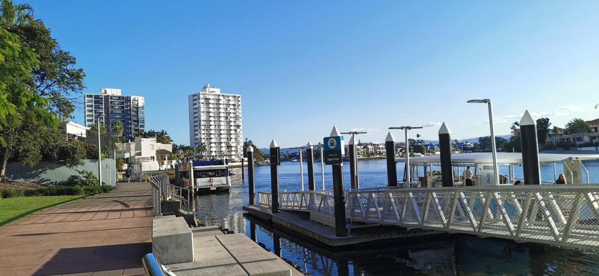 Beachside Apartment In The Heart Of Surfers Paradise - Free Parking Gold Coast Esterno foto